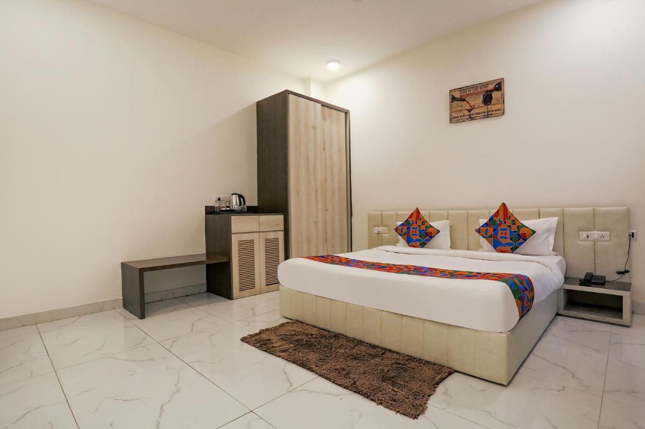 Fabhotel Ab Inn Huda City Center Gurgaon Exterior photo